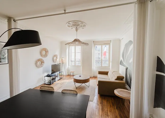 Le Strategique - Hyper Centre * Verdun-sur-Meuse